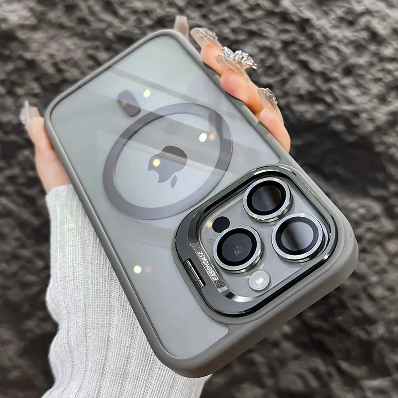 Con soporte y cubierta protectora de lente de vidrio.
Con tecnología anti impactos.
Contra golpes y rayaduras.
Compatible con MagSAfe