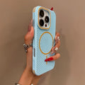 Funda Diseño Elegante.
compatible con Magsafe.
Con disipación de calor.