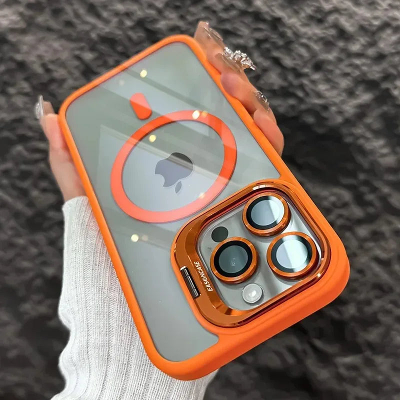 Con soporte y cubierta protectora de lente de vidrio.
Con tecnología anti impactos.
Contra golpes y rayaduras.
Compatible con MagSAfe